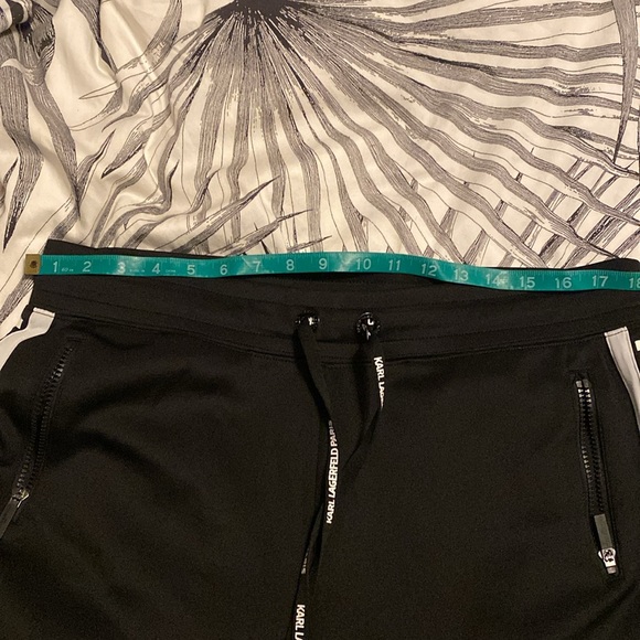 Barely worn joggers - Picture 7 of 7